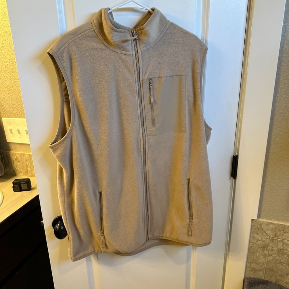 NWT Telluride Fleece Vest